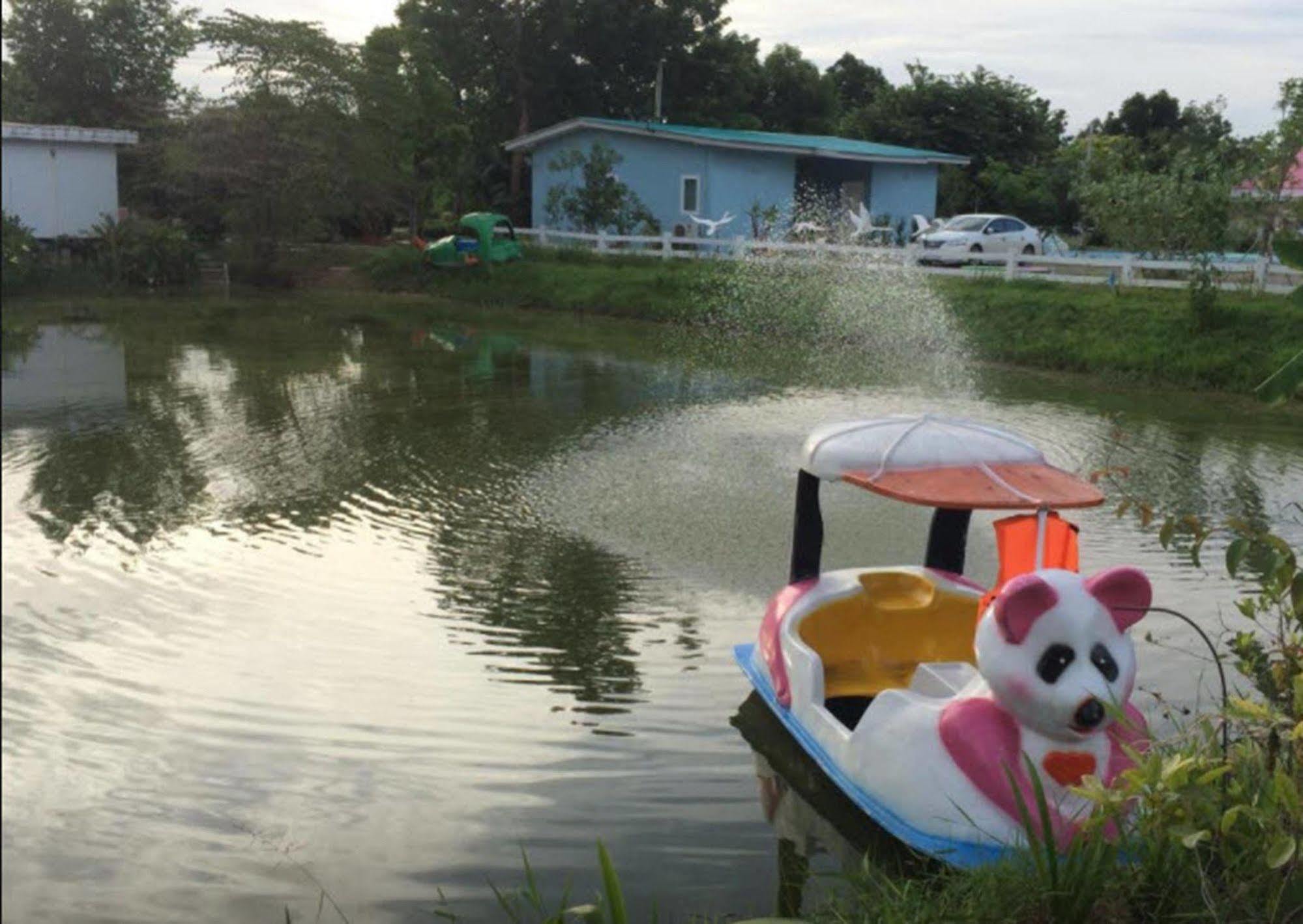 Lake Scene Resort Ratchaburi Exteriör bild